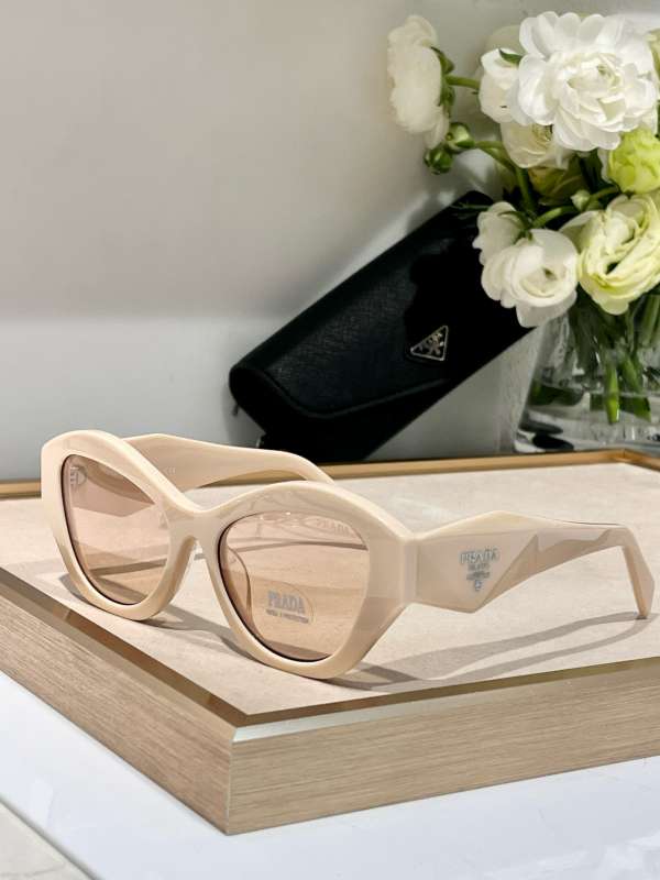 Picture of Prada Sunglasses _SKUfw56610104fw